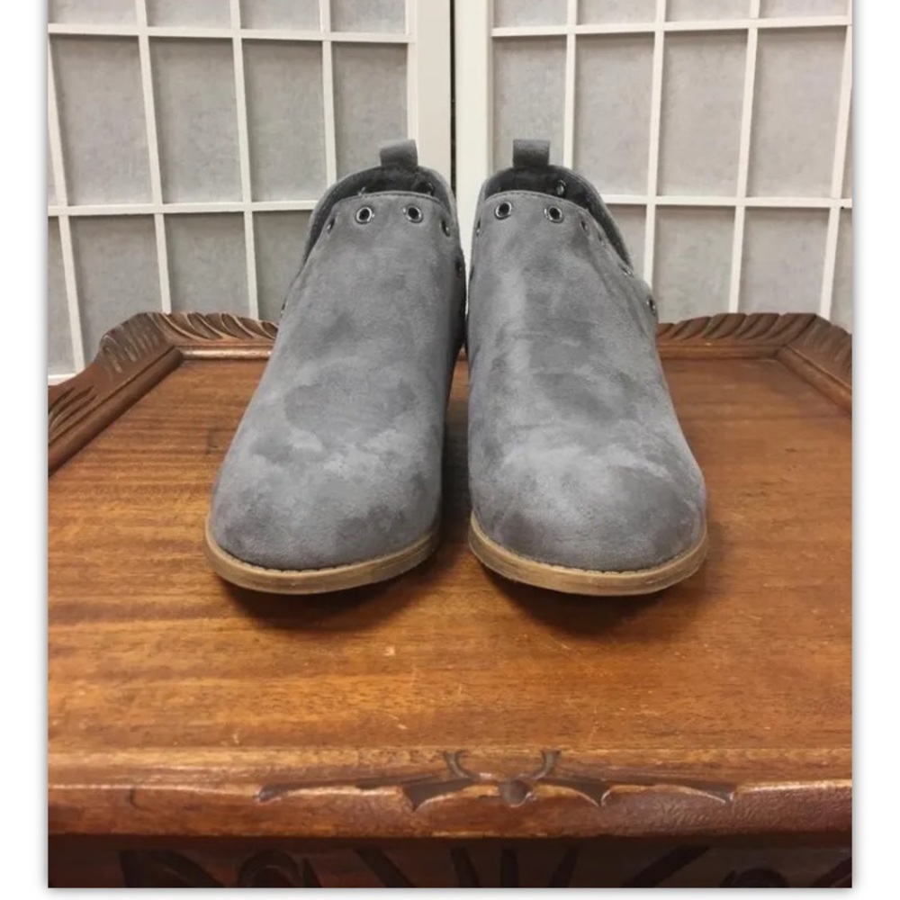 J.C., Bootie, Gray, Heels 1.5”, Decorated, Size7.: - image 3